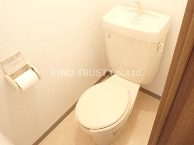 ドエル南森町のトイレ|シンプルで使いやすいトイレです