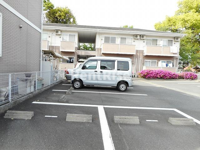 セルカ　フロレスタＢの駐車場|駐車場