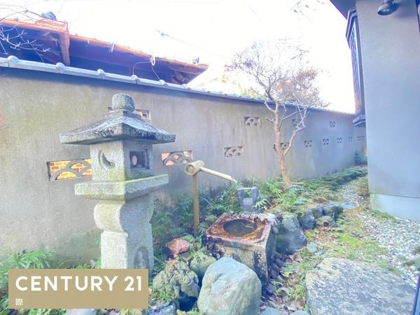 橋本市橋本中古戸建の庭