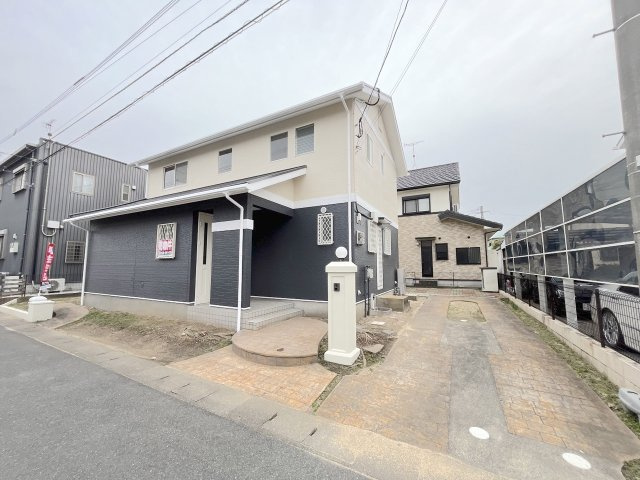 寺福童戸建ての駐車場