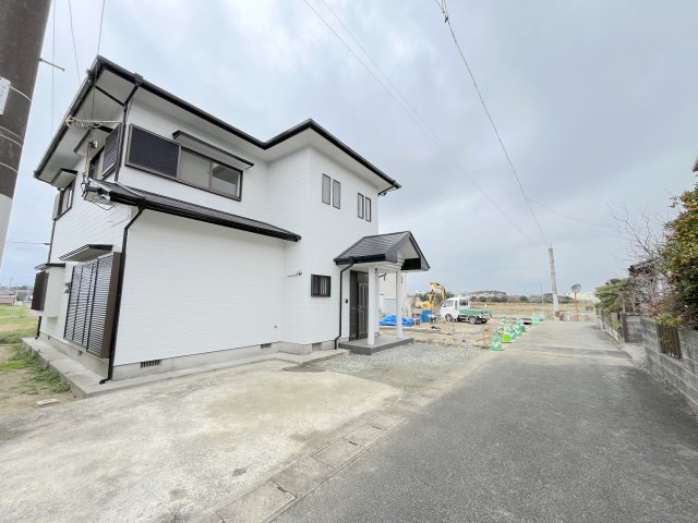 寺福童 701戸建ての前面道路含む現地写真