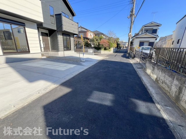 流山市東初石4丁目　新築戸建　全2棟　1号棟の前面道路含む現地写真|前面道路含む現地写真です。
