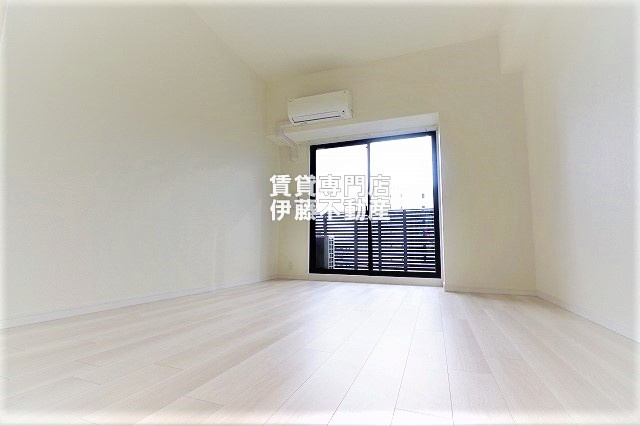 S-RESIDENCE庄内通の洋室