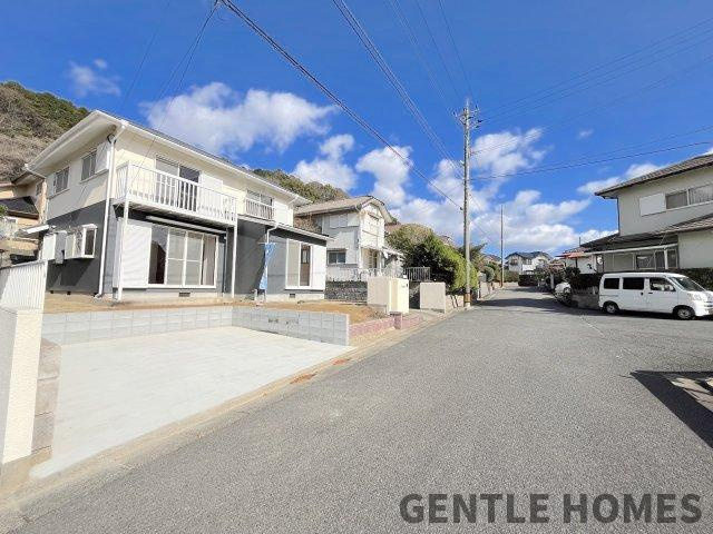 みどりが丘２丁目戸建ての前面道路含む現地写真