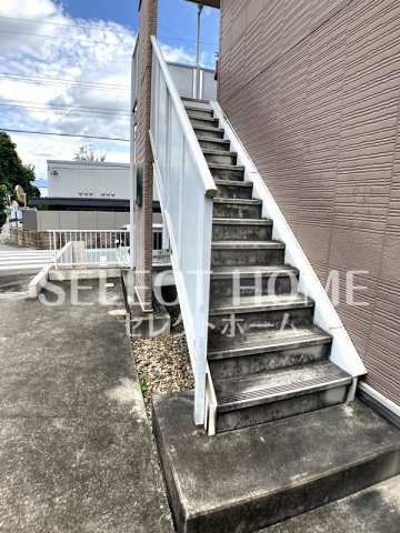 【エントランス】 | エルフローラ琴 | 建物の内部です