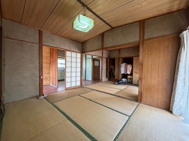 都城市上長飯町の中古一戸建の和室