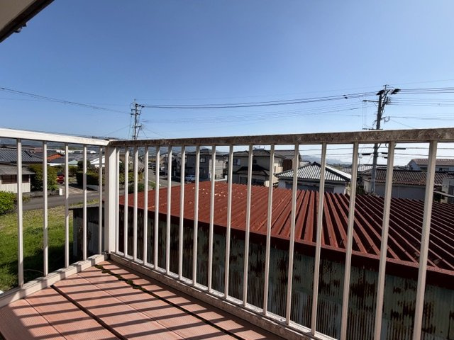 都城市上長飯町の中古一戸建のバルコニー