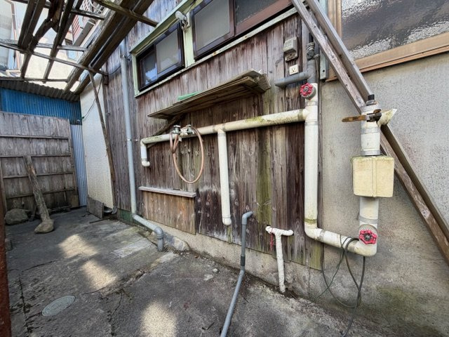 都城市上長飯町の中古一戸建のその他|洗濯機置場（外部）