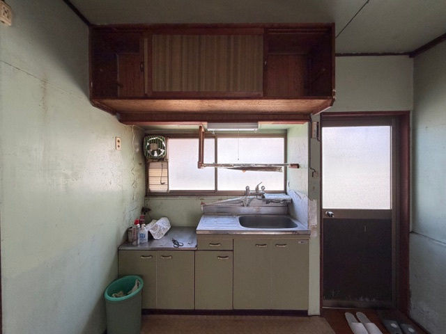 都城市上長飯町の中古一戸建のキッチン