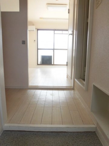 パークハイツゆあさの玄関