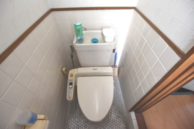 中古戸建　岐阜市昭和町１丁目　昭和５５年築のトイレ|トイレ