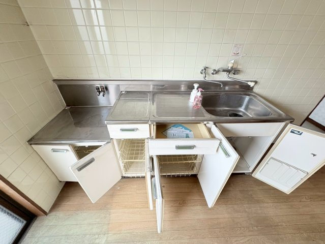 中古戸建　岐阜市昭和町１丁目　昭和５５年築のキッチン|キッチン