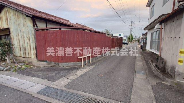 ６０５１７　岐阜市鏡島土地の外観