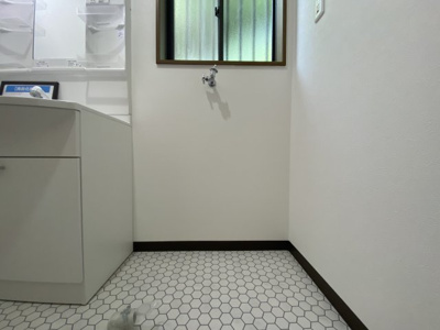 【洗面所】 | 北五葉５丁目　中古戸建 | 洗濯機置き場です。