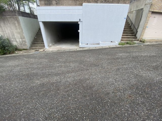 【前面道路含む現地写真】 | 北五葉５丁目　中古戸建 | 前面道路も広いので駐車も楽々です。
