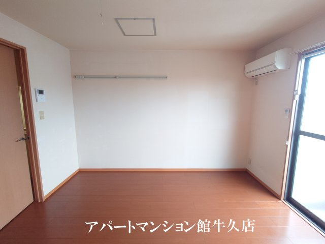 シャルマンの洋室