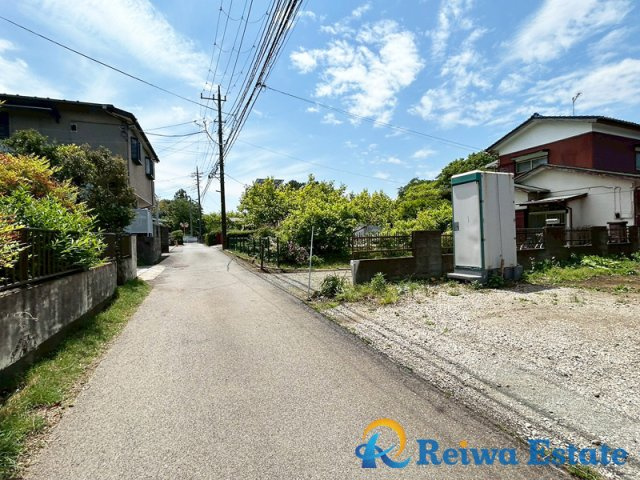 未入居戸建　茅ヶ崎市堤の前面道路含む現地写真