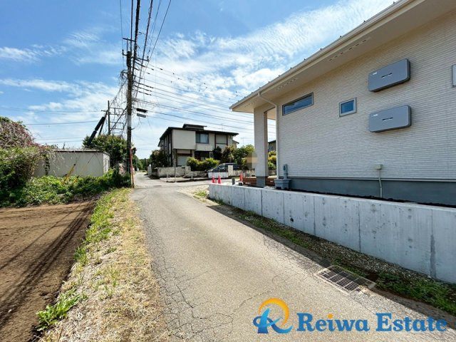 未入居戸建　茅ヶ崎市堤の前面道路含む現地写真