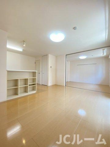 ハイツ９４３　Aの居間・リビング