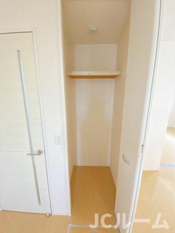 ハイツ９４３　Aの収納