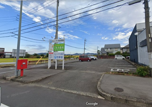 中古戸建　犬山市大字五郎丸　昭和45年築の駐車場|店舗用の共同駐車場が有ります
