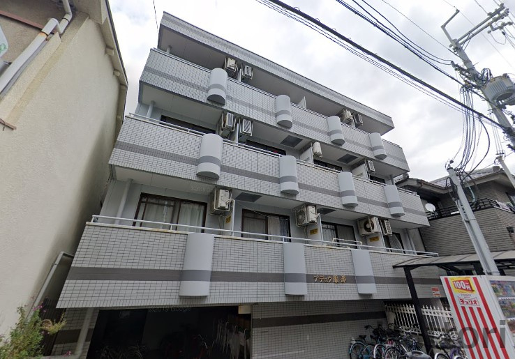 アメニティ服部の外観