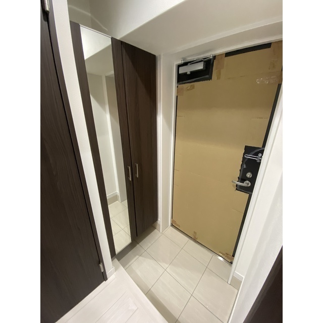 LIBTH代継橋の玄関