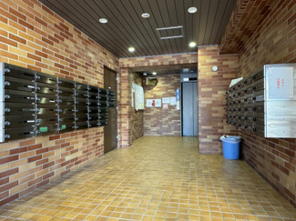 【エントランス】