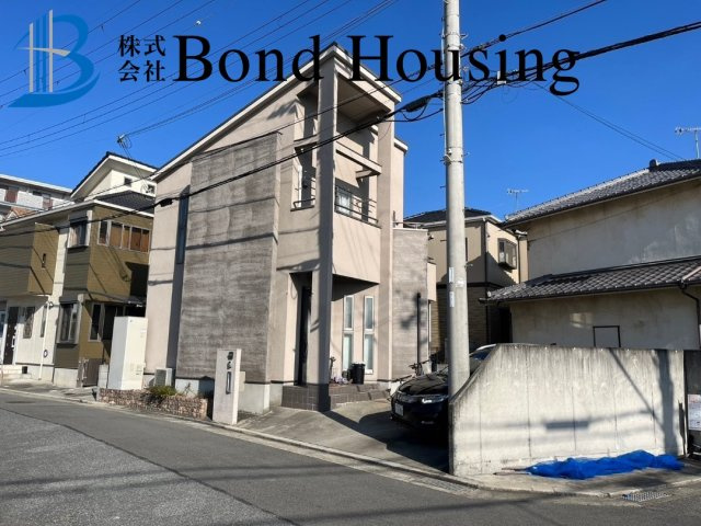 「勝美住宅施工」「オール電化」魚住町金ケ崎　築18年の前面道路含む現地写真