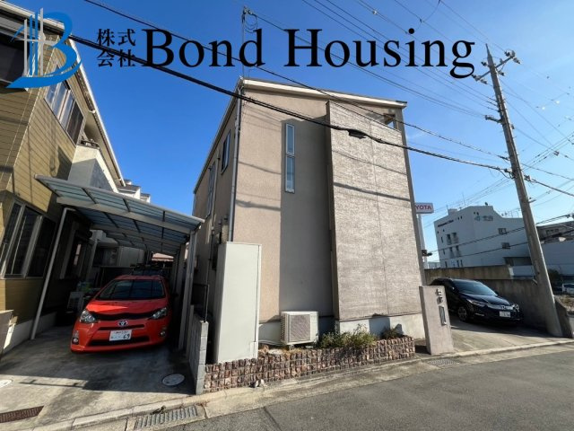 「勝美住宅施工」「オール電化」魚住町金ケ崎　築18年の前面道路含む現地写真