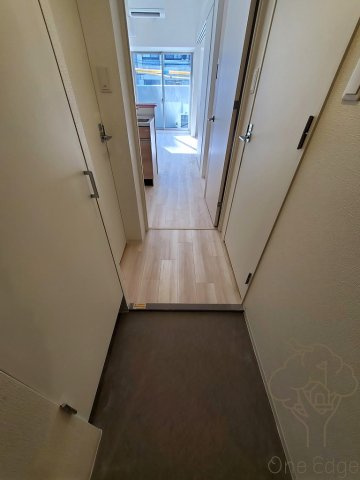 セレニテ天六ミラクの玄関
