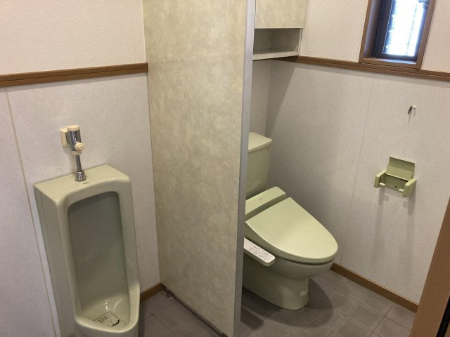 守山区桔梗平戸建のトイレ
