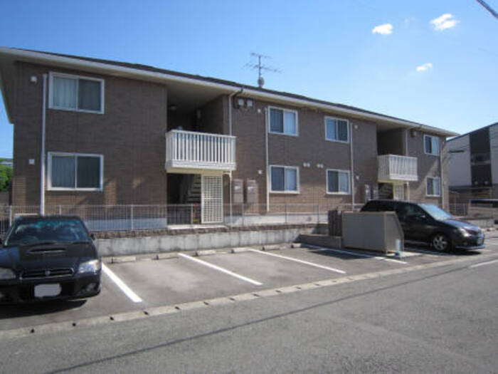 菊池郡菊陽町大字原水のアパート