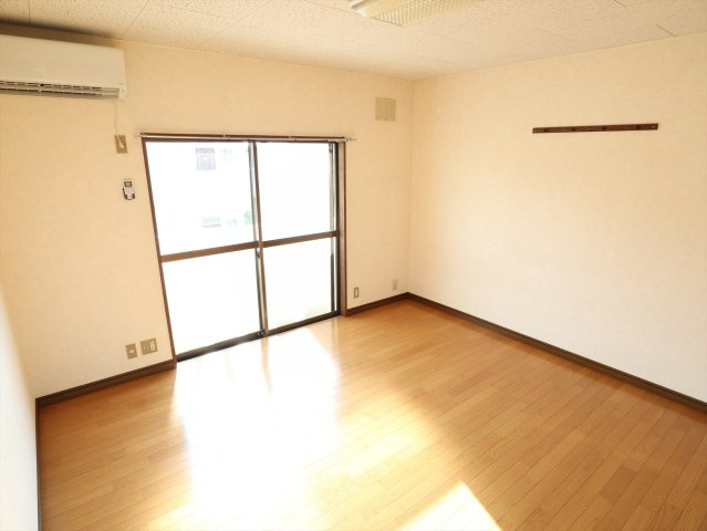 コーポあいA棟　の洋室
