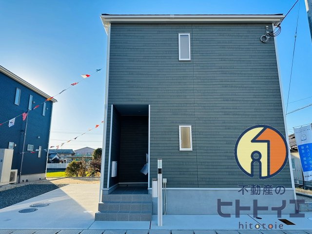 クレイドルガ-デン平田第1期の駐車場