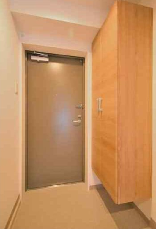 テオリア府中の玄関