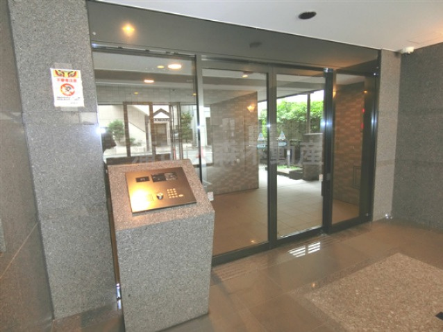 ルーブル蒲田南伍番館のエントランス