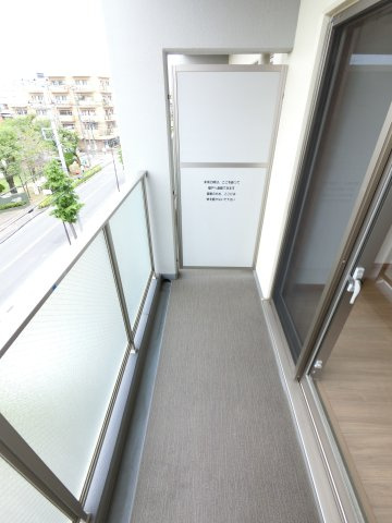 グランカーサ行徳のバルコニー