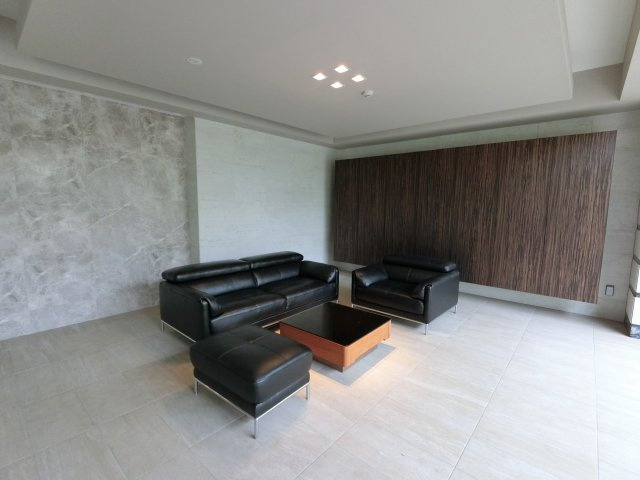 グランカーサ行徳のエントランス