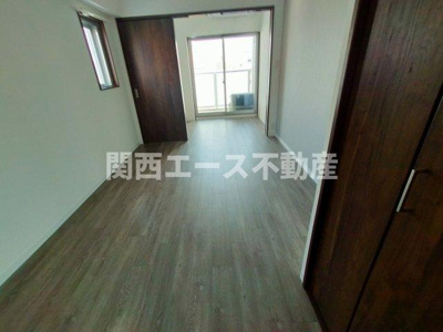  | AELL OSAKA EAST