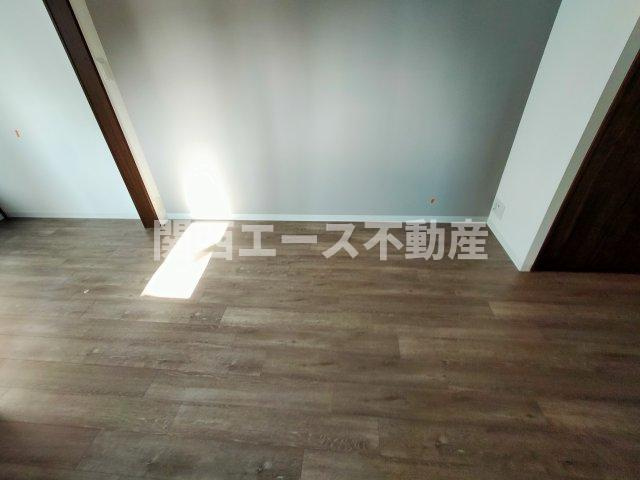  | AELL OSAKA EAST