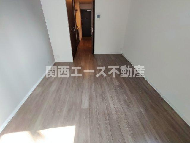  | AELL OSAKA EAST