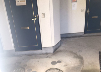 【ロビー】 | ホワイトウィング片倉Ⅱ | ラウンジは、マンションの共用スペースに椅子やテーブルなどを配置した利用者が寛げる空間です。屋内型ラウンジと屋外型ラウンジがあります。共用部分の管理状況と合わせて、詳細については現地でご確認ください。