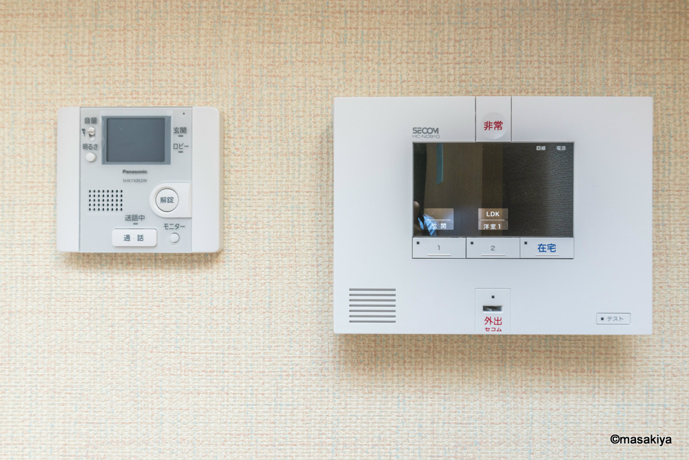 バン・ド・ソレイユのセキュリティ|オートロック付きTVインターホン　セコムセキュリティ搭載