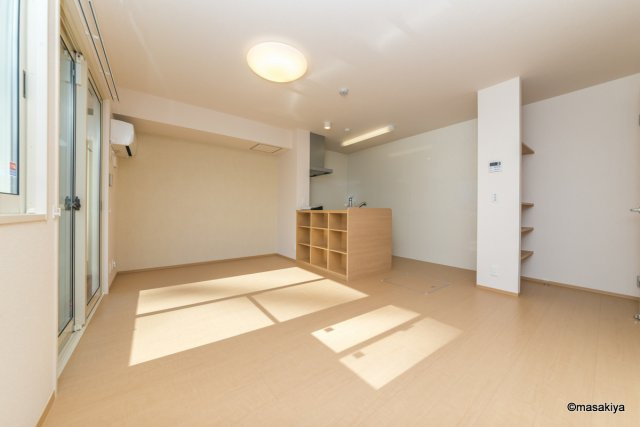 バン・ド・ソレイユの居間・リビング