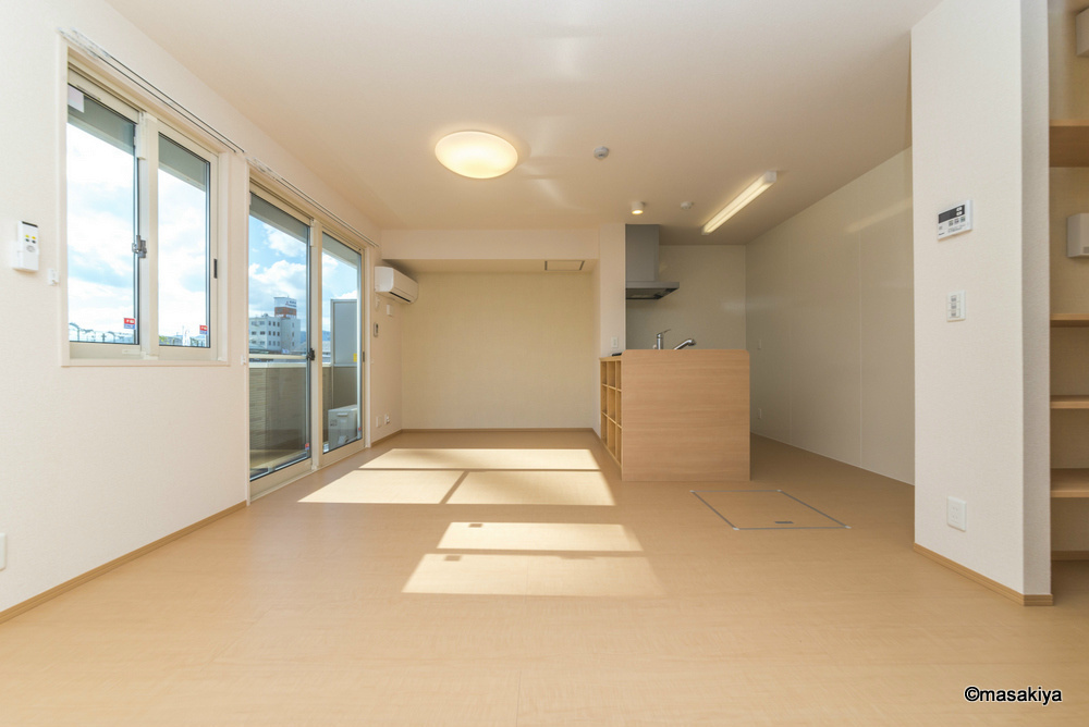 バン・ド・ソレイユの居間・リビング|リビング