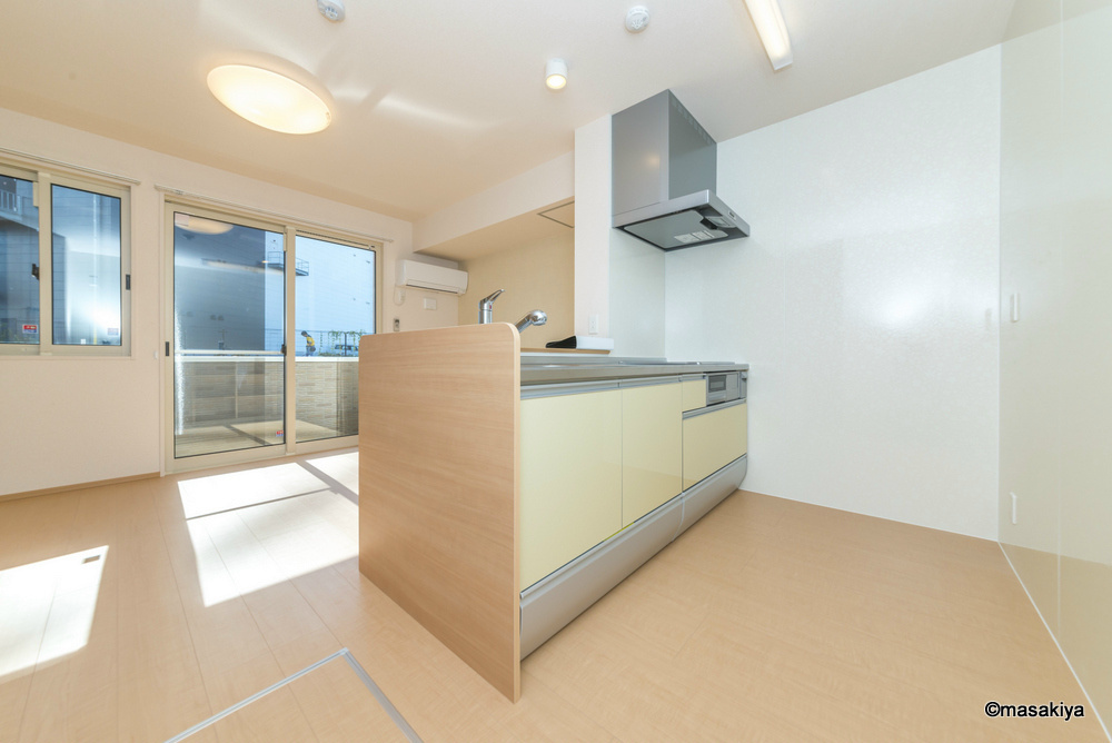 バン・ド・ソレイユのキッチン|カウンターキッチン　IHクッキングヒーター付