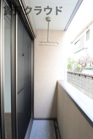 モンテ・ソラーレのバルコニー|暖かな日差しのふりそそぐバルコニー