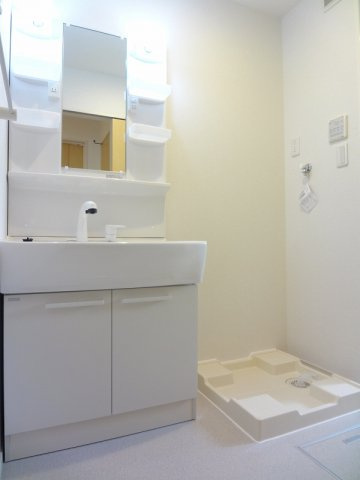 ヴィラ　ルミナーレ　Ⅱの洗面所|洗面所