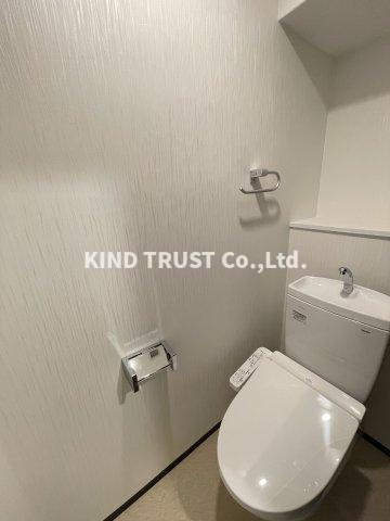 プレジオ天神橋ASIANのトイレ|ゆったりとした空間のトイレです